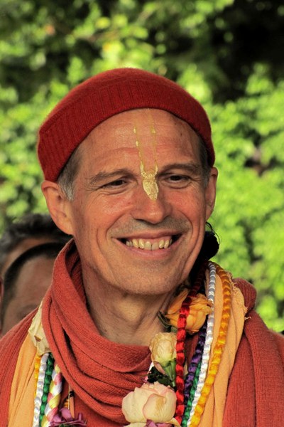 HH Sacinandana Swami